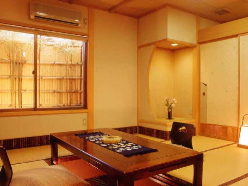 Yugawara Onsen Ryokan Uohan Exterior photo